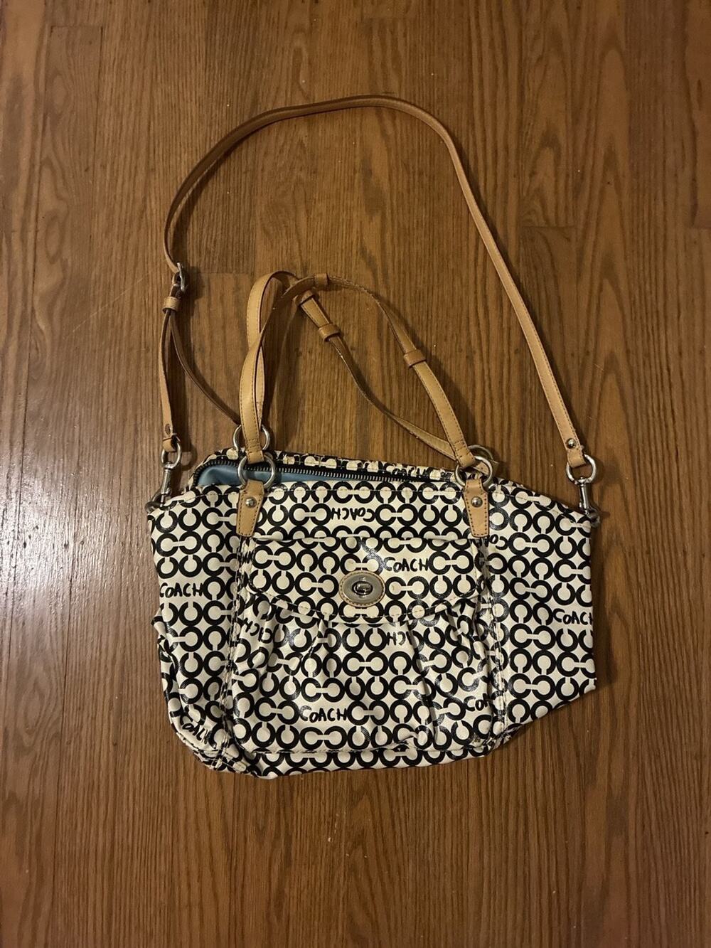 Coach Poppy Satchel crossbody handbag M Black Womens
